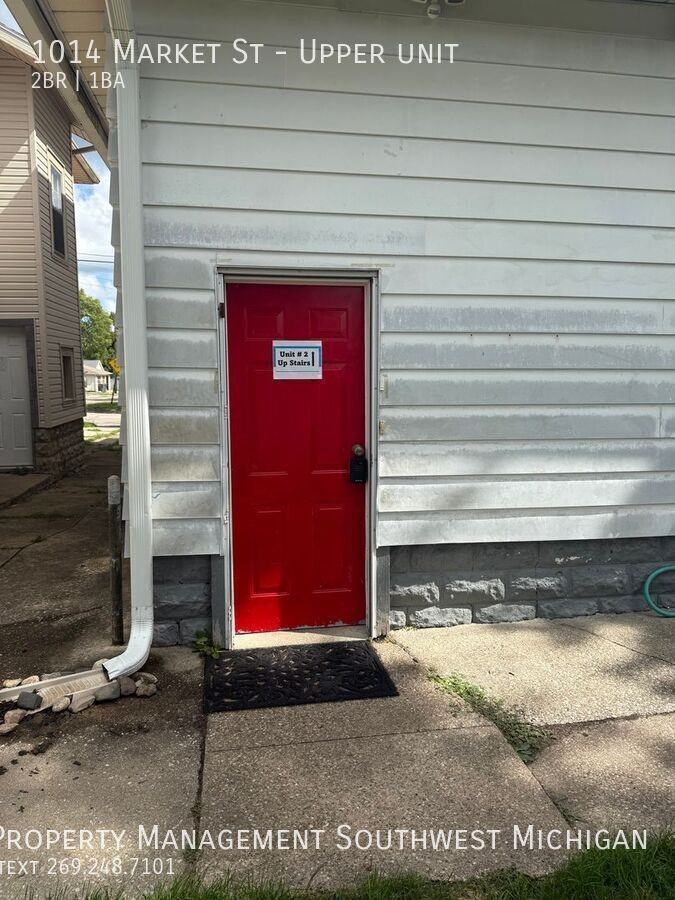 1014 Market St - Photo 2 of 11