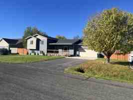 featured image of 3866 Foxtail Ln