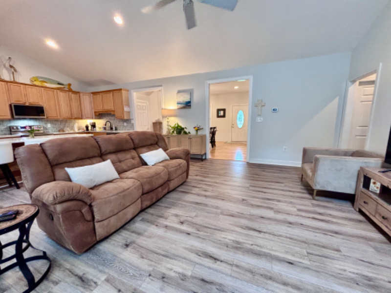 9410 Lake View Dr - Photo 3 of 4