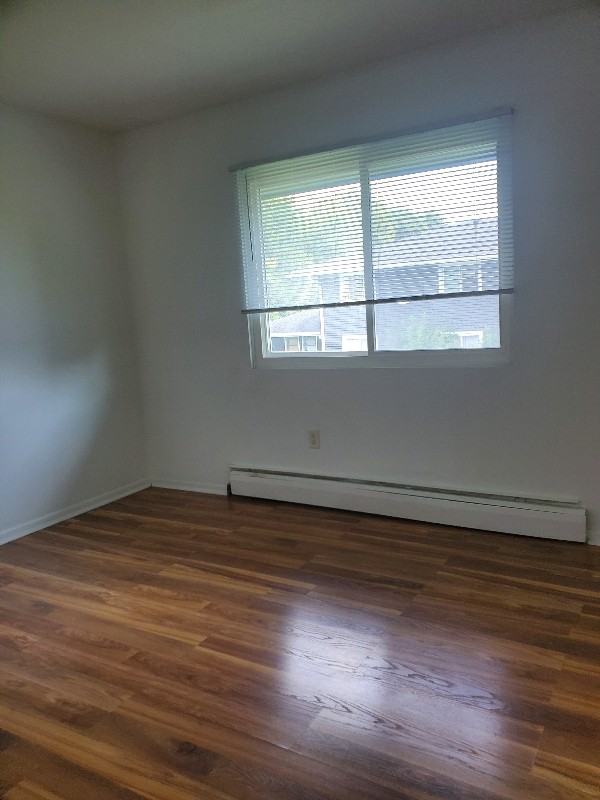 1700 E 80th St #4 - Photo 6 of 7