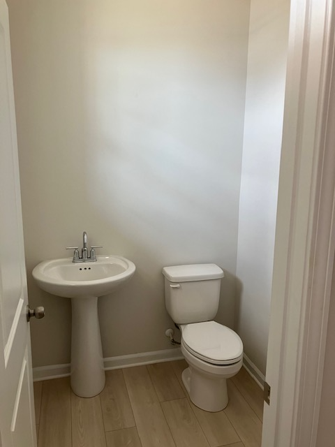 1820 Bluejay Ln - Photo 3 of 20