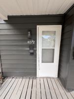 featured image of 413 N Detroit St