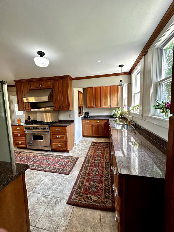 236 Ocean Point Road - Photo 3 of 20