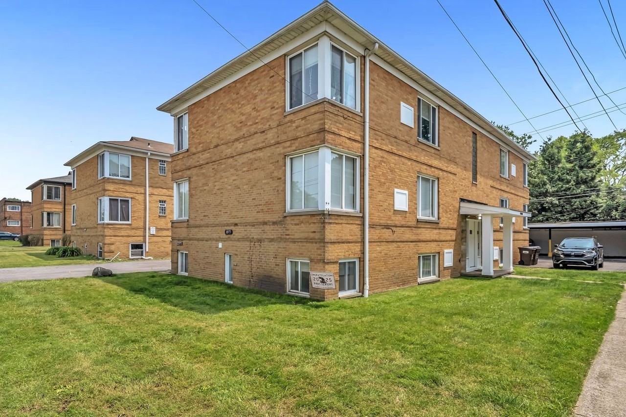 18997 Hilliard Boulevard #2