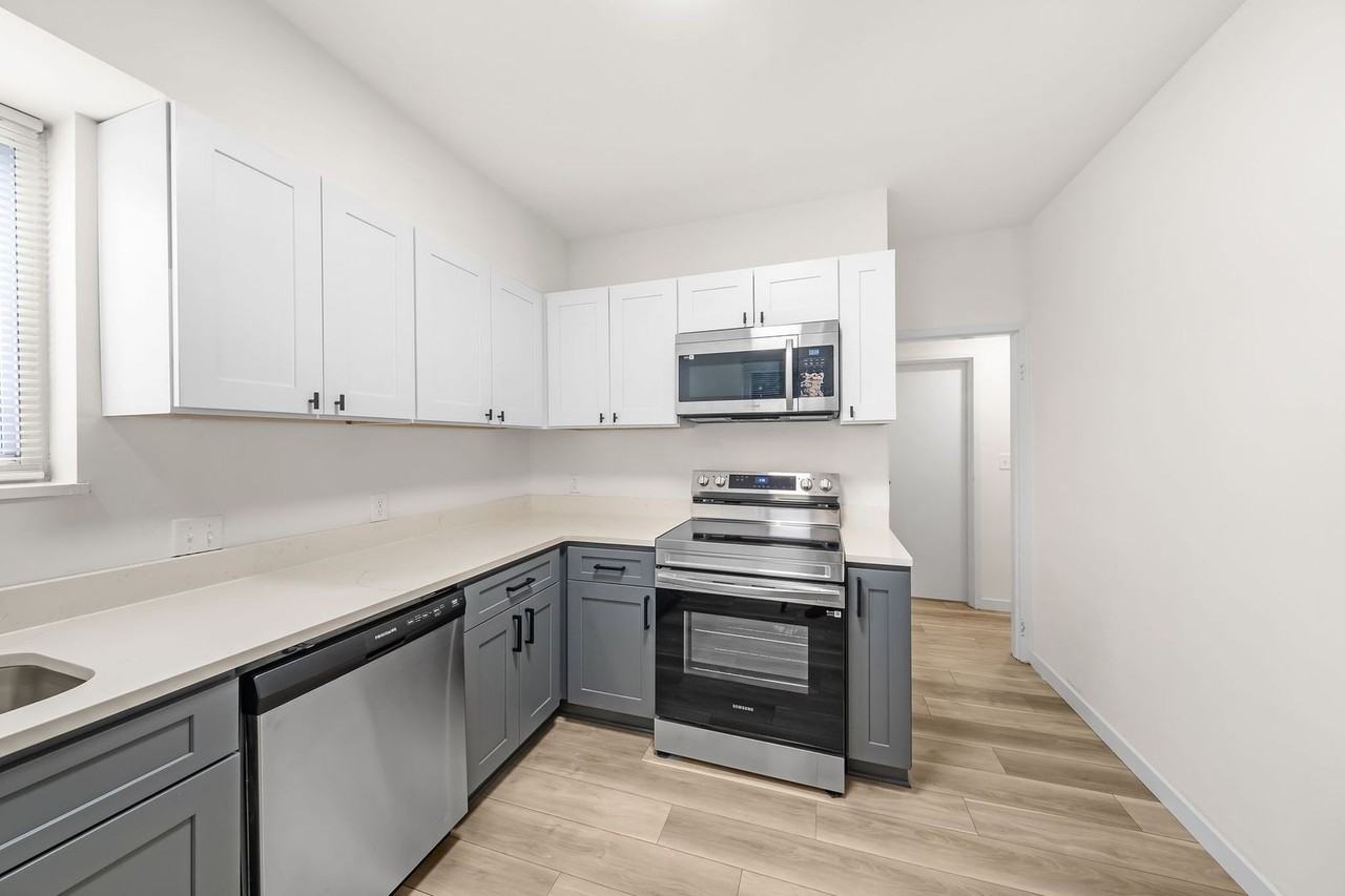 18997 Hilliard Blvd #2 - Photo 7 of 21