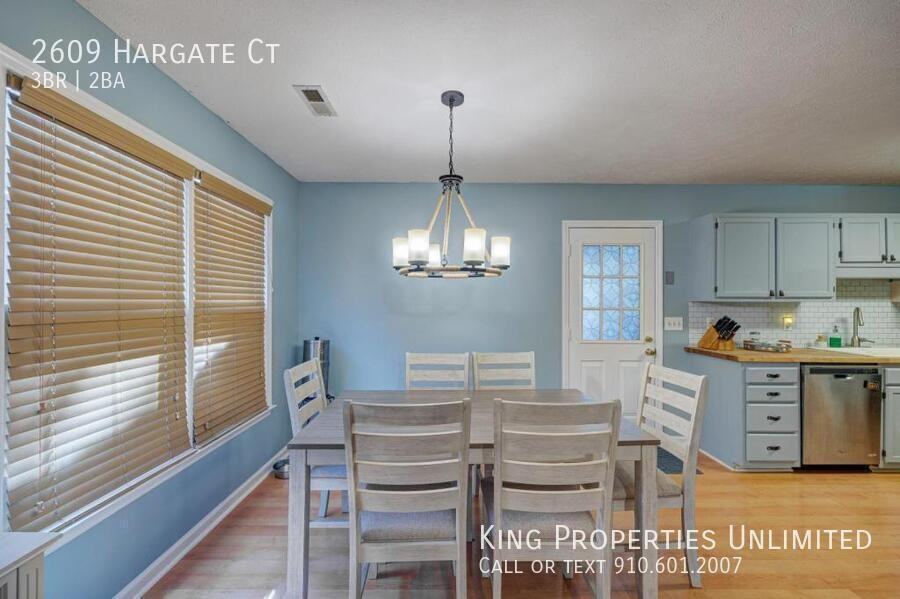 2609 Hargate Ct - Photo 3 of 26