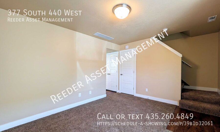 377 S 440 W - Photo 3 of 16