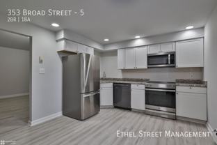 353 Broad St #5 - Photo 1 of 1