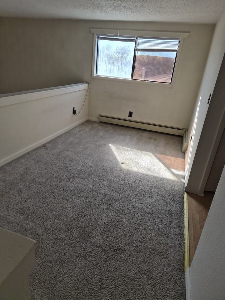 2274 East H Street - Photo 2 of 3