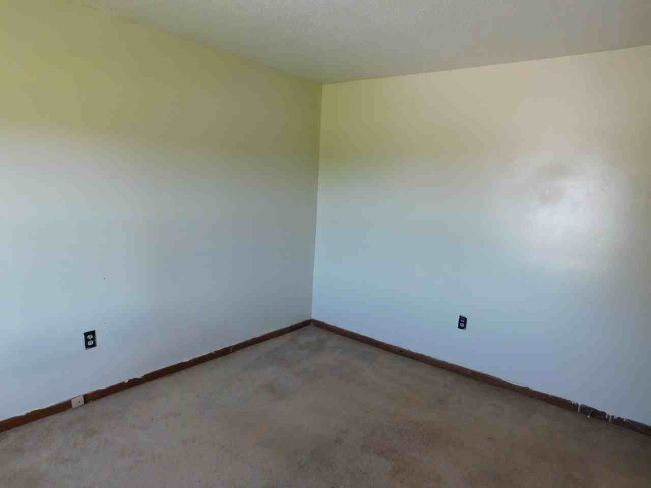 2439 U.S. 411 - Photo 7 of 8