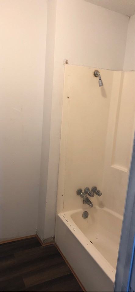 2329 Crysler Ave - Photo 4 of 10