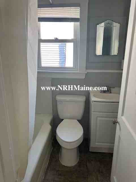 34 College Street - Photo 3 of 12