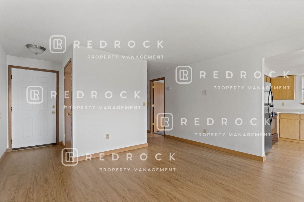 WJ - 4735 North Sullivan Road - Photo 2 of 20