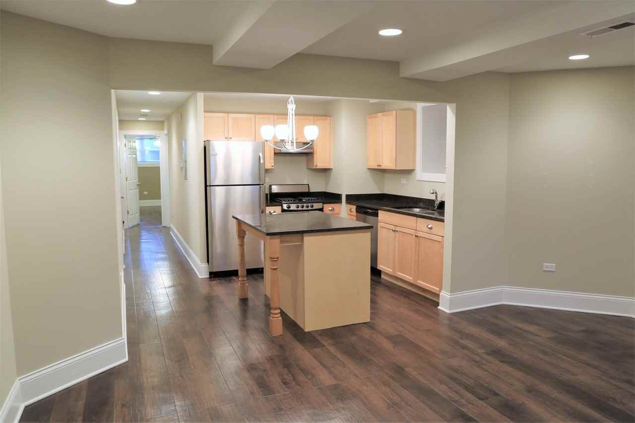 3821 N. Lakewood - Photo 2 of 7