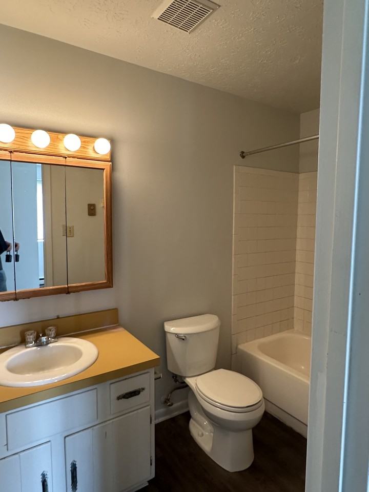 1879 Turner Boulevard - Photo 6 of 10