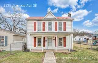 1135 Jamison Ave Se - Photo 1 of 1