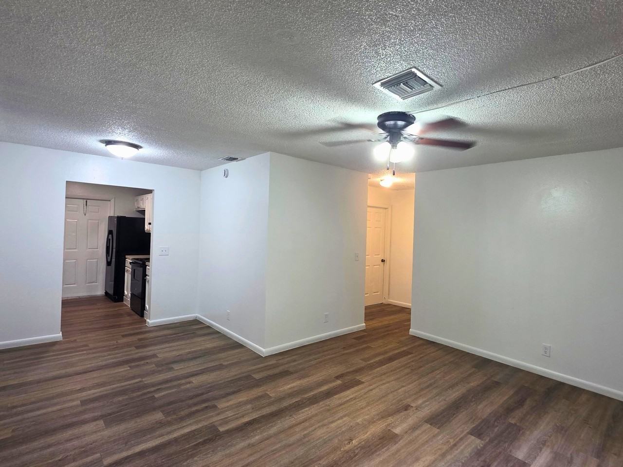 3662 Davis Road - Photo 4 of 23