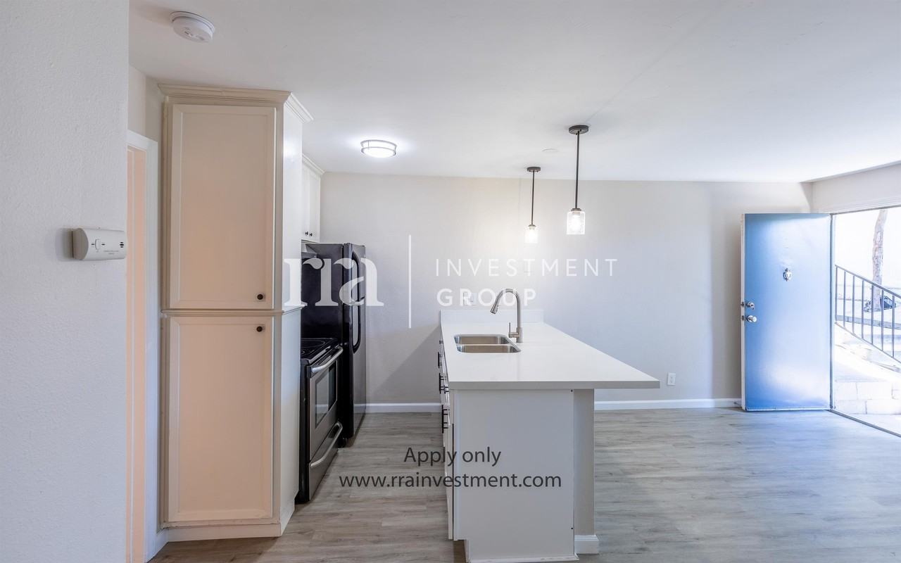 2405-2411 Adams Ave - Photo 5 of 50