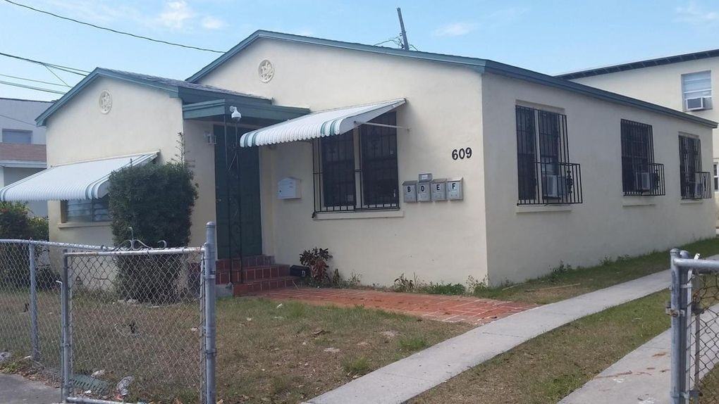 609 20th Street - Photo 2 of 2