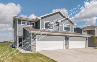 4003 Nw Cedarwood Ln - Photo 1 of 1