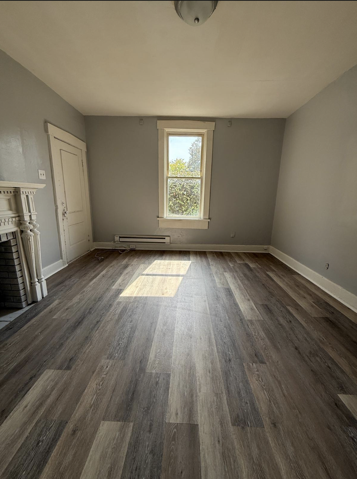 2005 Wayne Ave - Photo 7 of 11