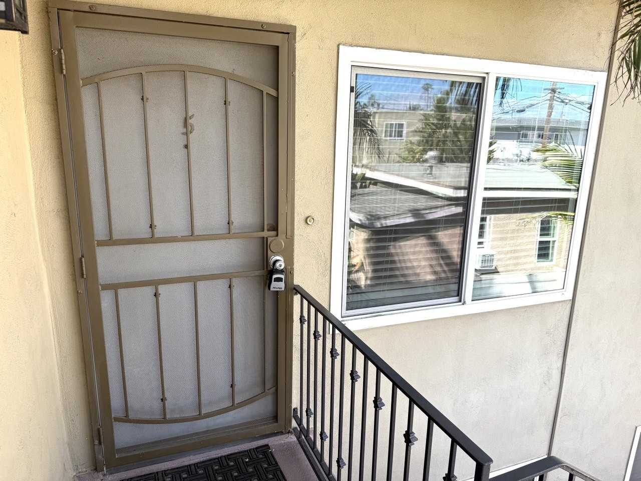 3458 Monroe Avenue - Photo 2 of 28