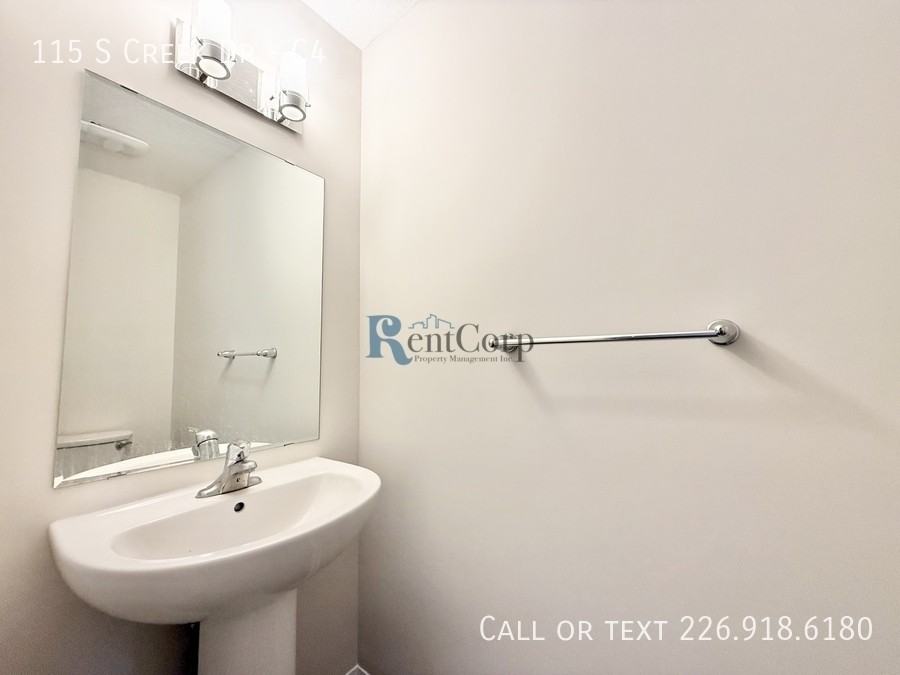 115 South Creek Dr #C4 - Photo 3 of 17