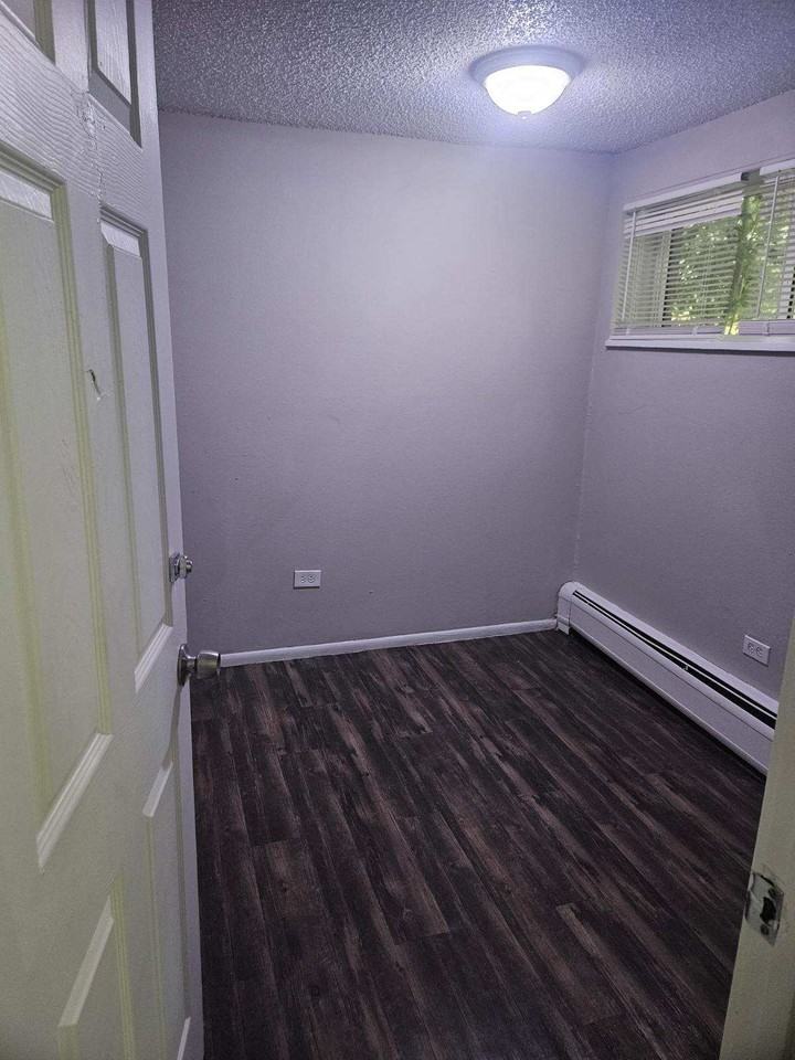 1345 Yosemite Street - Photo 3 of 7