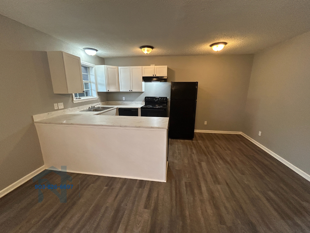 501 Westlawn Drive - Photo 2 of 11