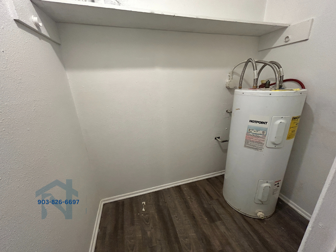 501 Westlawn Drive - Photo 5 of 11