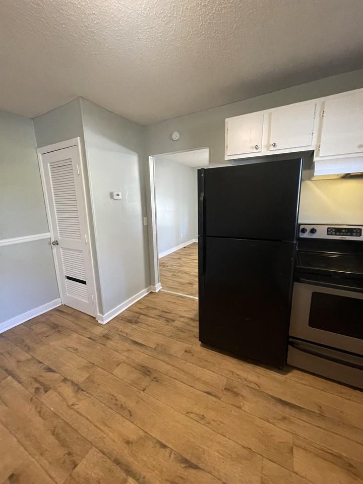 1901 Success Street - Photo 7 of 21