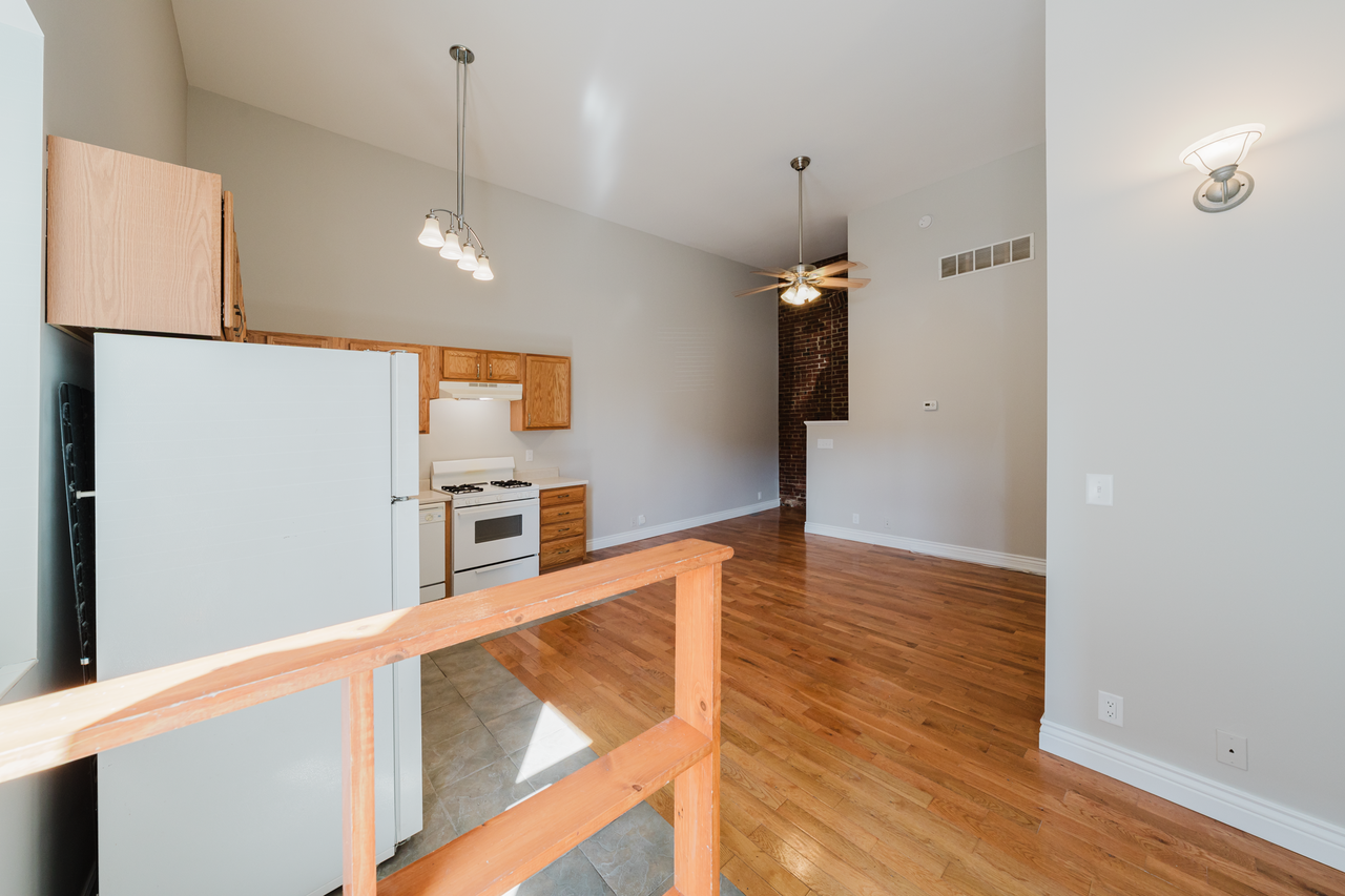 213 East Front Street - Photo 2 of 12