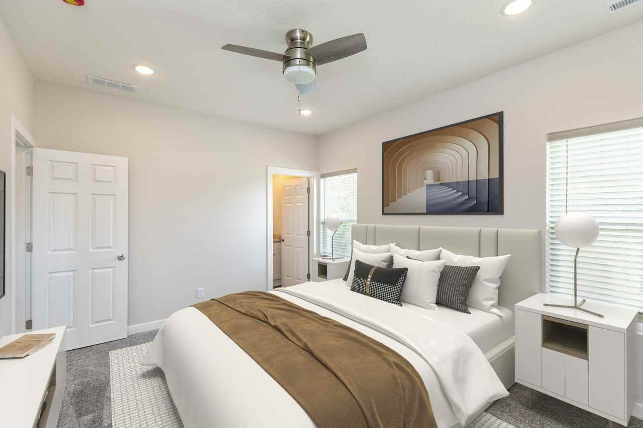 226 North Randolph Street - Photo 3 of 23