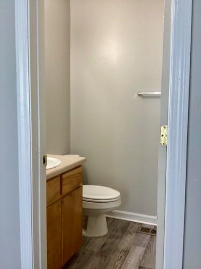 1314 Hasting Dr - Photo 4 of 17