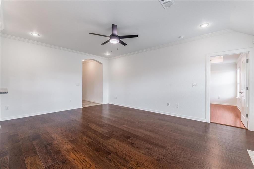 4511 W Wales Dr - Photo 4 of 20