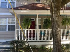 featured image of 1104 Madrid Ave