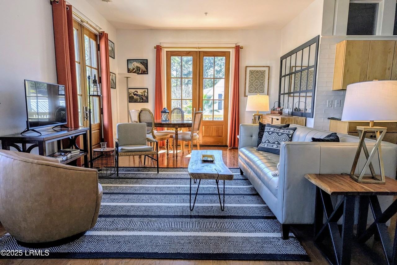 14 Abbey Row #2A - Photo 3 of 20