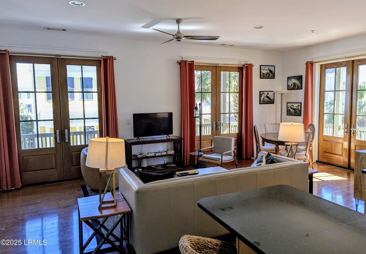 14 Abbey Row #2A - Photo 5 of 20