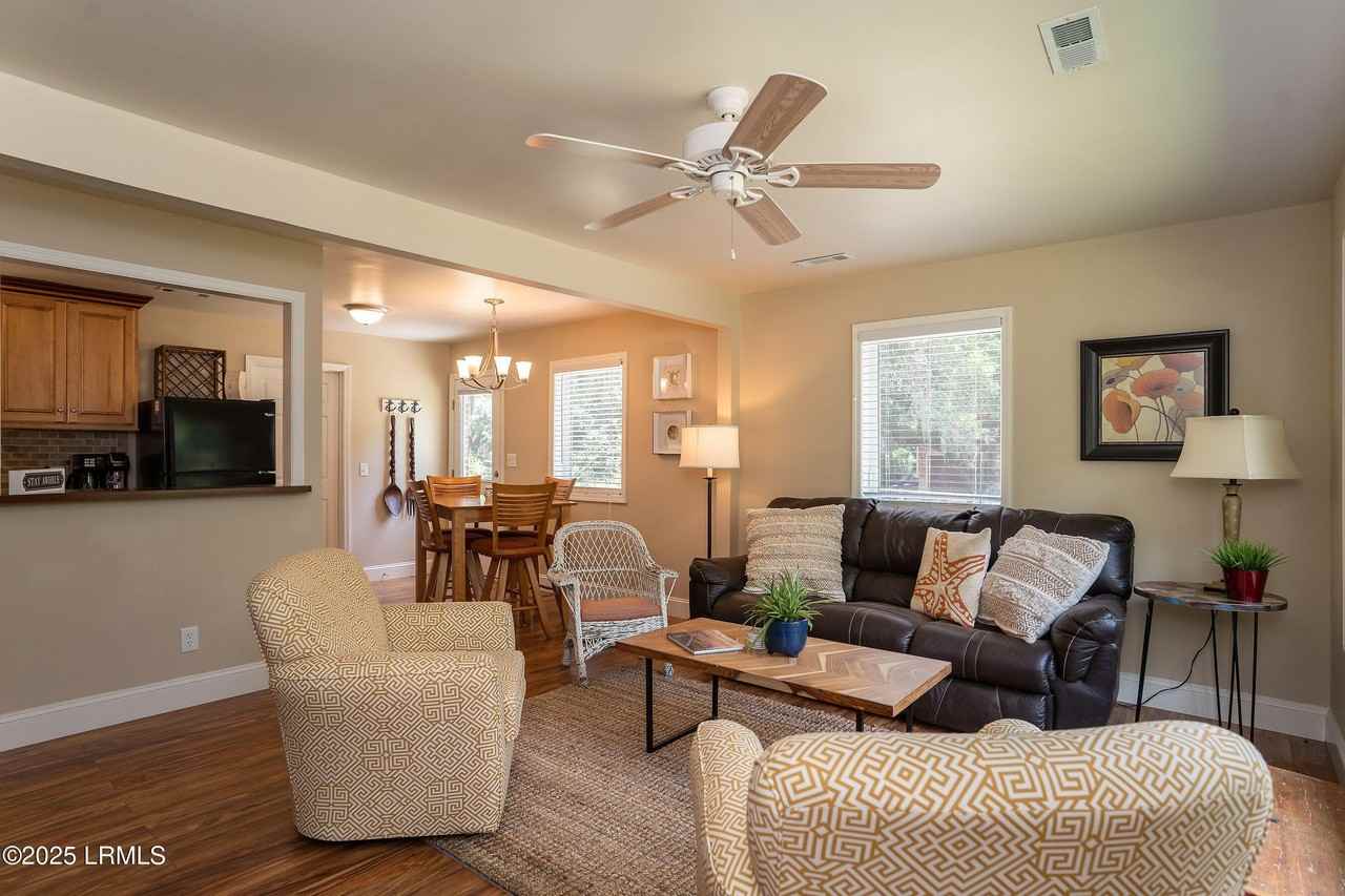 1904 Park Ave - Photo 4 of 17