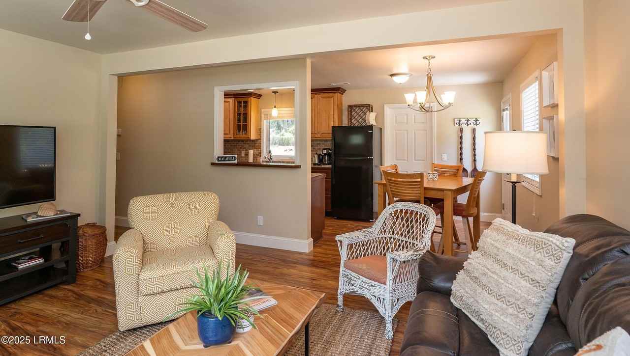 1904 Park Ave - Photo 3 of 17