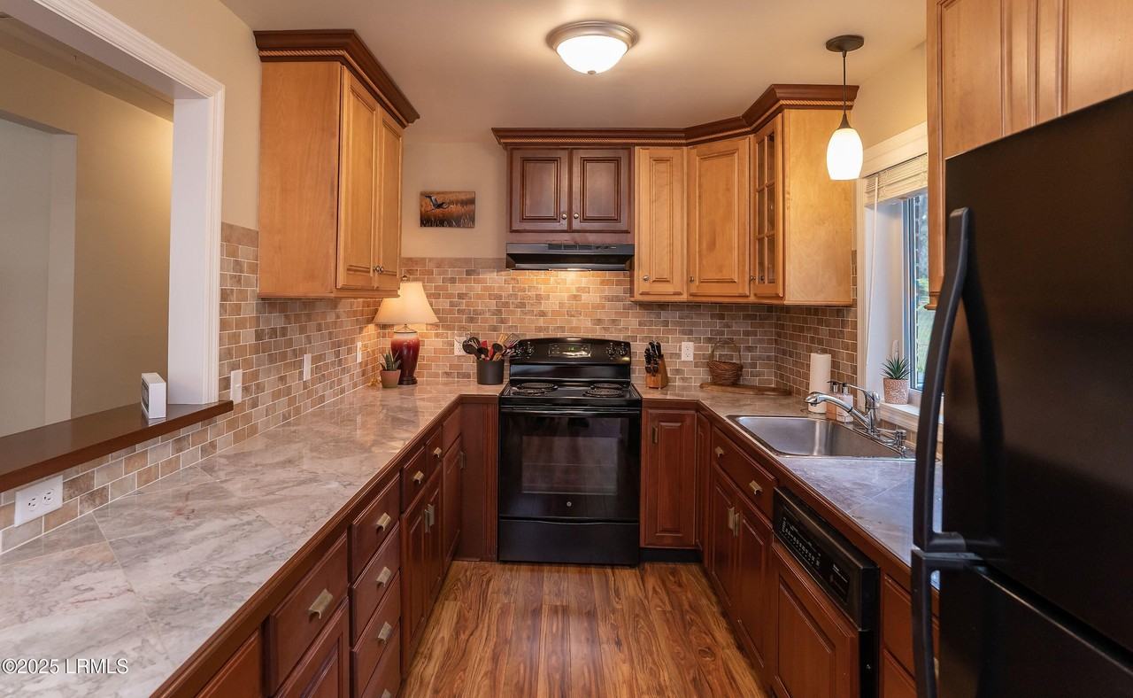 1904 Park Ave - Photo 7 of 17