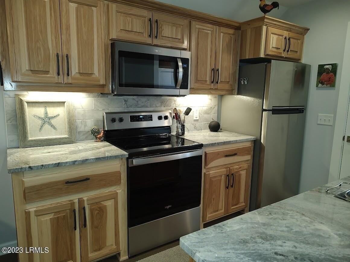 714 Adventure St - Photo 4 of 18