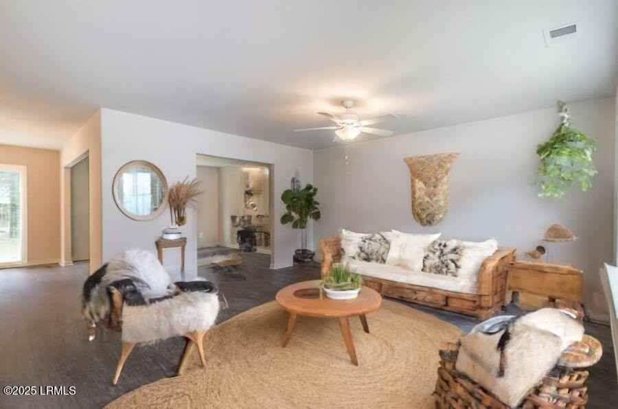 128 Teal Bluff Blvd - Photo 2 of 7