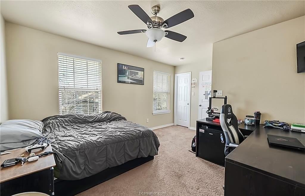 119 Sterling St - Photo 3 of 9