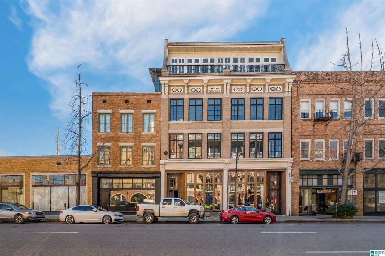 2227 2nd Ave N #304 - Photo 2 of 12