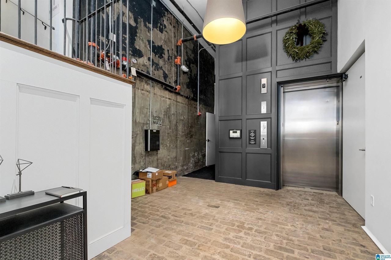 2227 2nd Ave N #304 - Photo 5 of 12