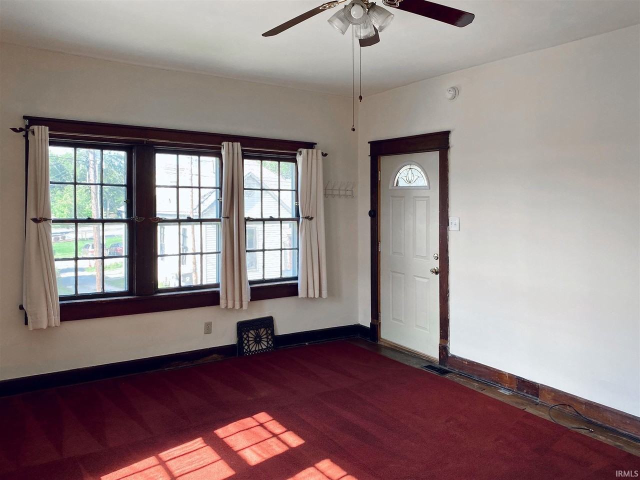 314 E Smith Ave - Photo 4 of 19