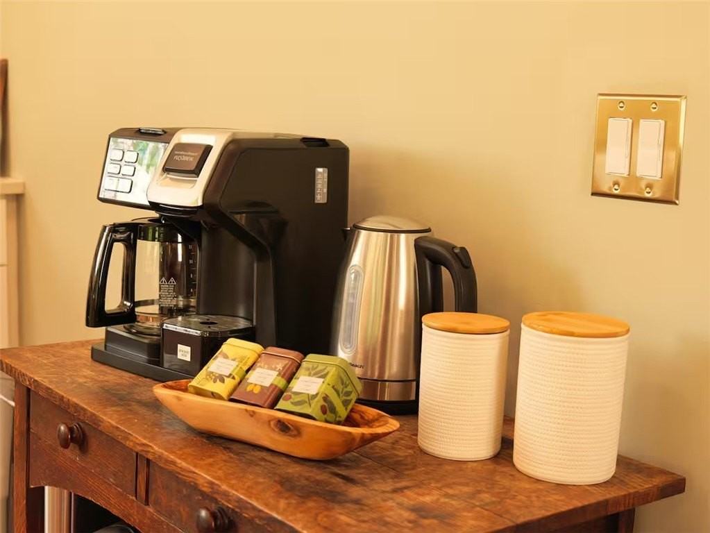 5 Bevins Rd - Photo 5 of 30