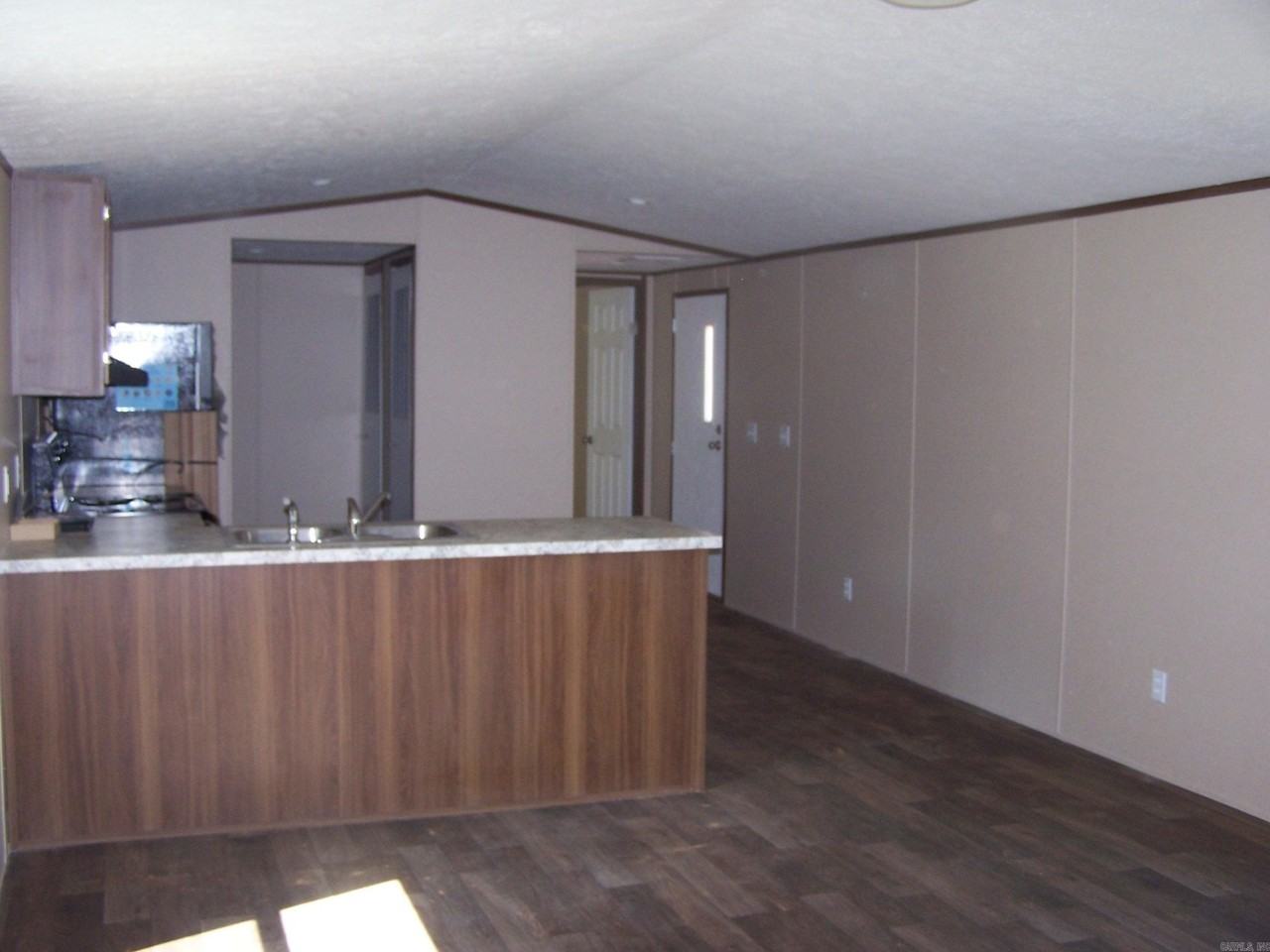 148 Pine St - Photo 3 of 6