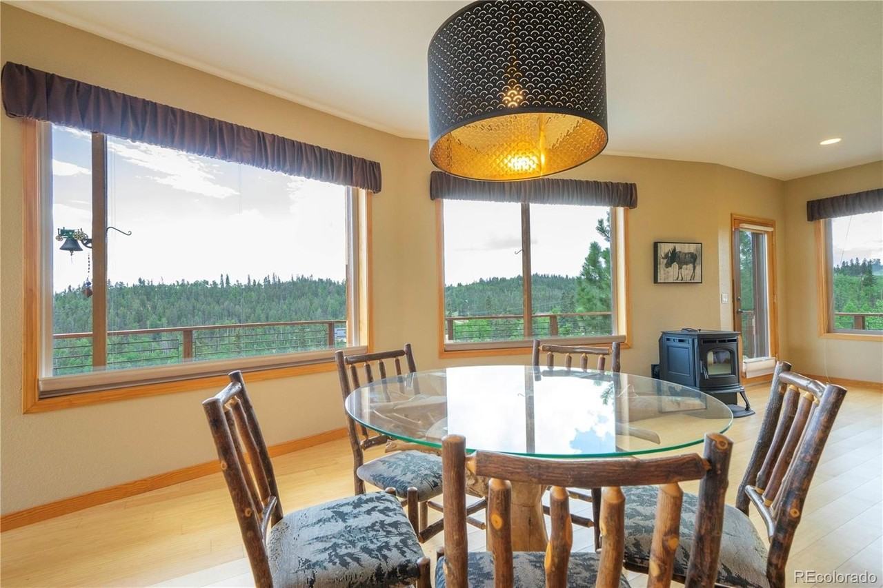 138 Teton Way - Photo 5 of 34